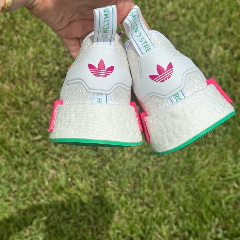 ADIDAS NMD R1 - Picture 4 of 5